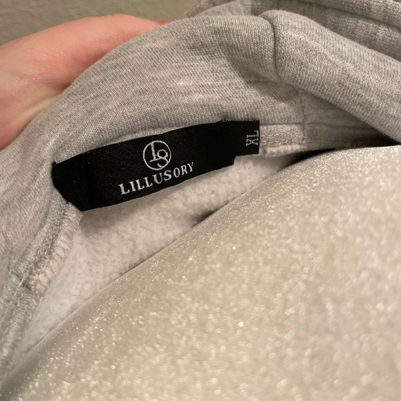 Women’s Grey Zip up hoodie - Picture 5 of 5